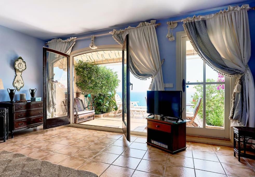 Ferienhaus Vistas Infinitas Sobre El Mar-infinite Views On The Sea *